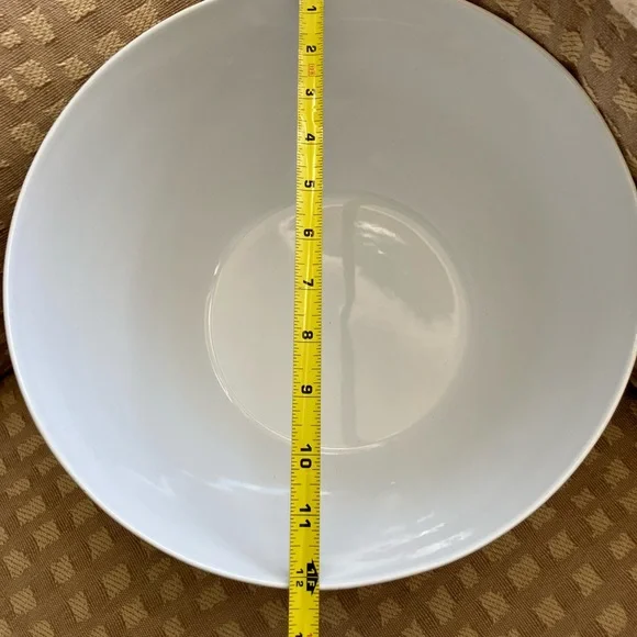 Vintage Pottery Barn Large White Ceramic Popcorn Serving Bowl or mixing bowl - Picture 2 of 12